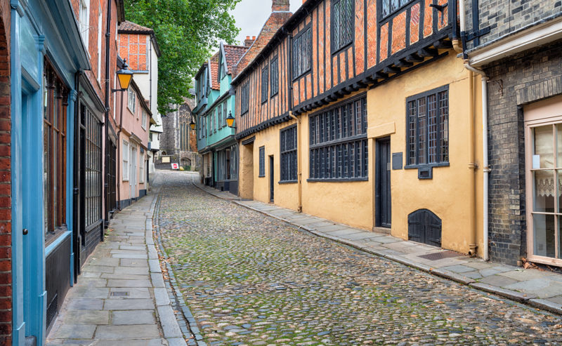 5 Fast Facts About Elm Hill